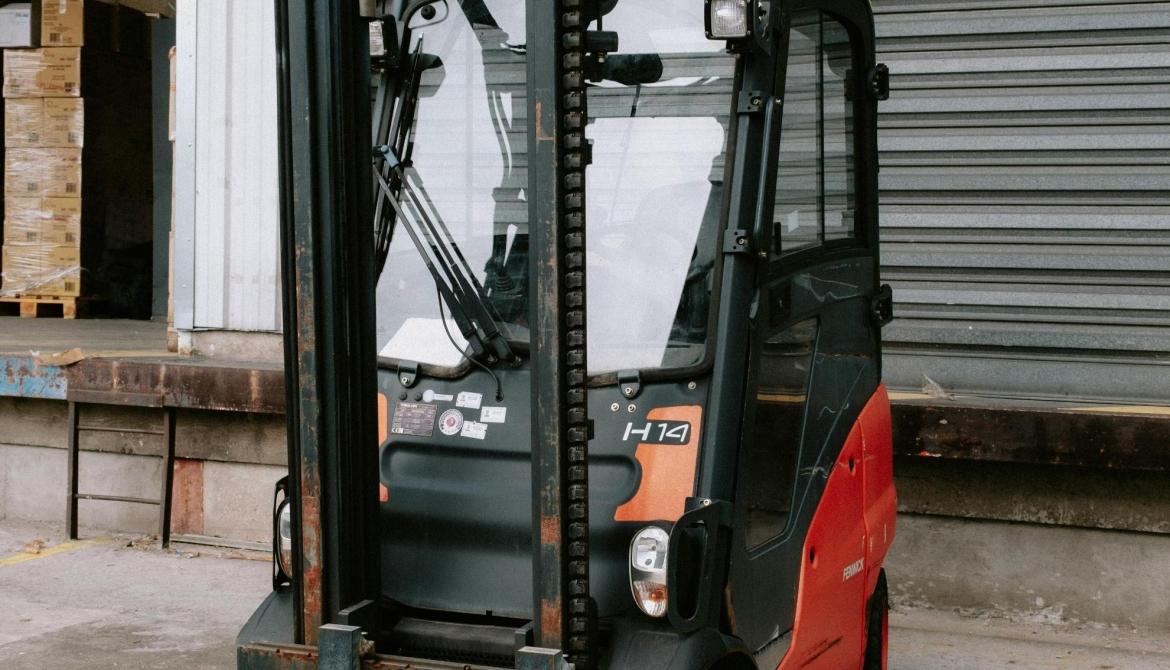 carrello-elevatore1-1.jpg